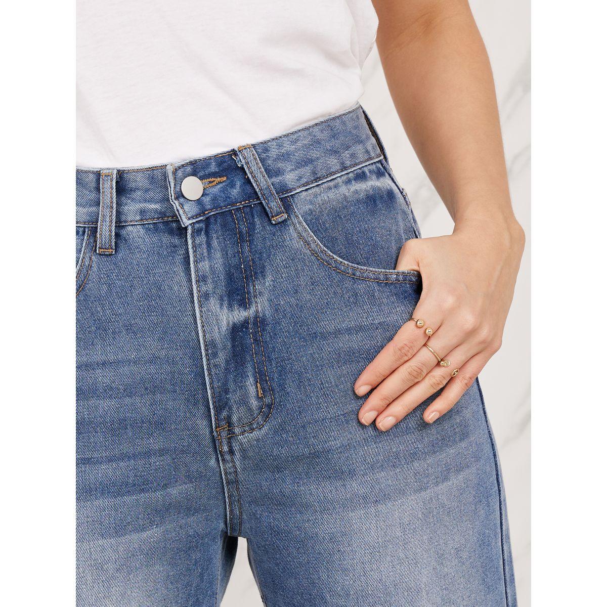 جينز قصير بقصة مستقيمة وخصر عالي-women-clothing-bottoms-jeans-image-3