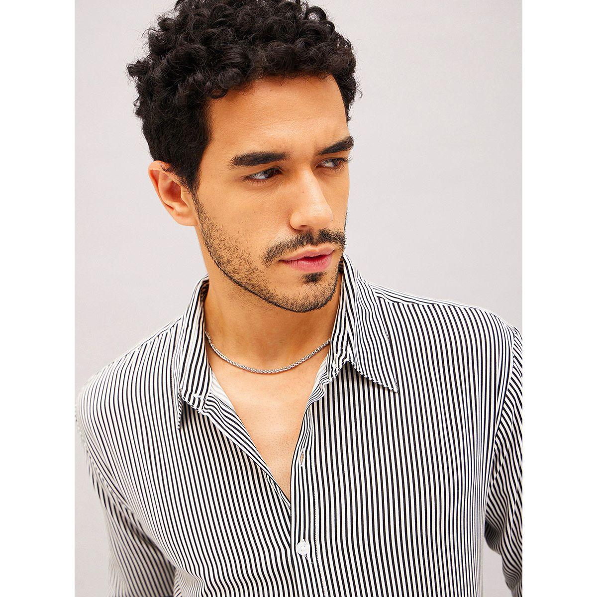 قميص مخطط بقصة مريحة واكمام طويلة ماسكلن ساسافراس × ستايلي-men-clothing-shirts-image-2