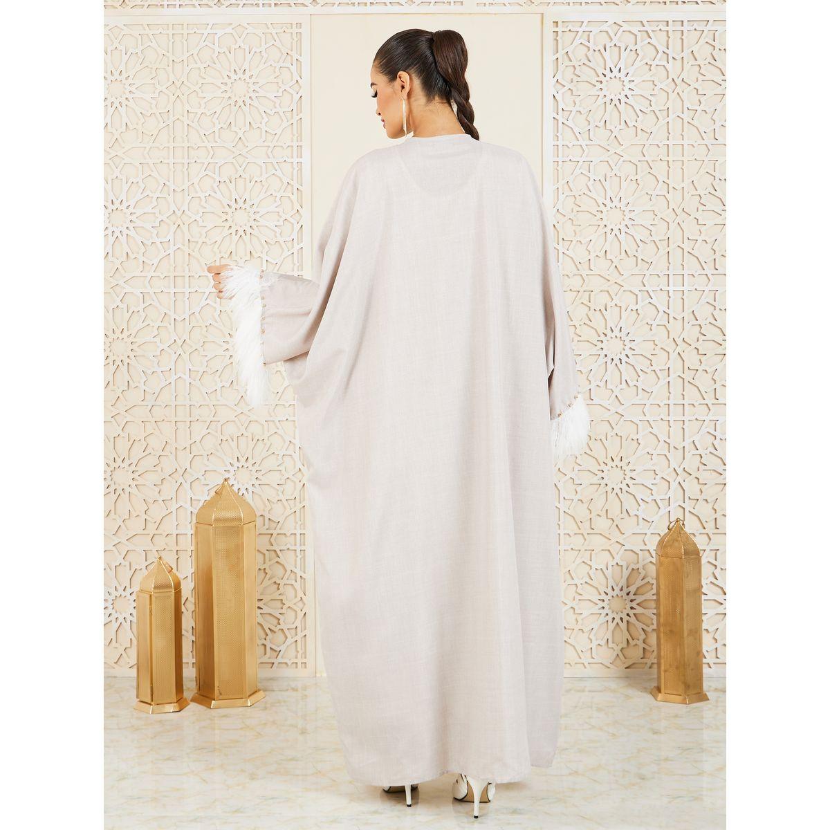 عباية بتفاصيل مزينة بريش صناعي مع لؤلؤ-women-arabicclothing-abayas-image-4