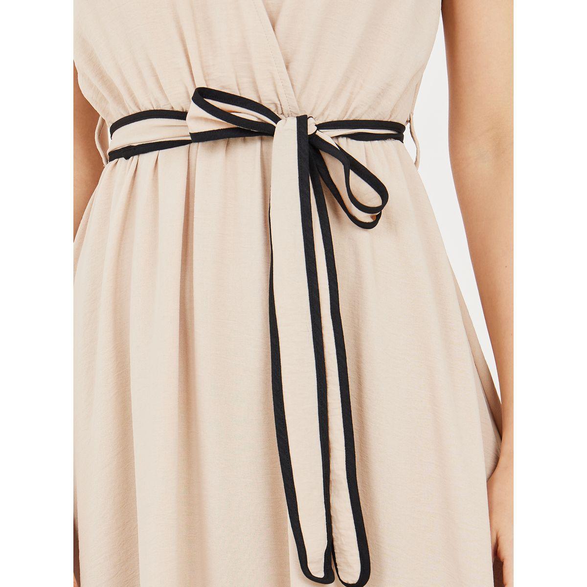 Styli Contrast Trim Ruffle Sleeves Self Tie Up A-Line Midi Dress-women-clothing-dresses-image-3