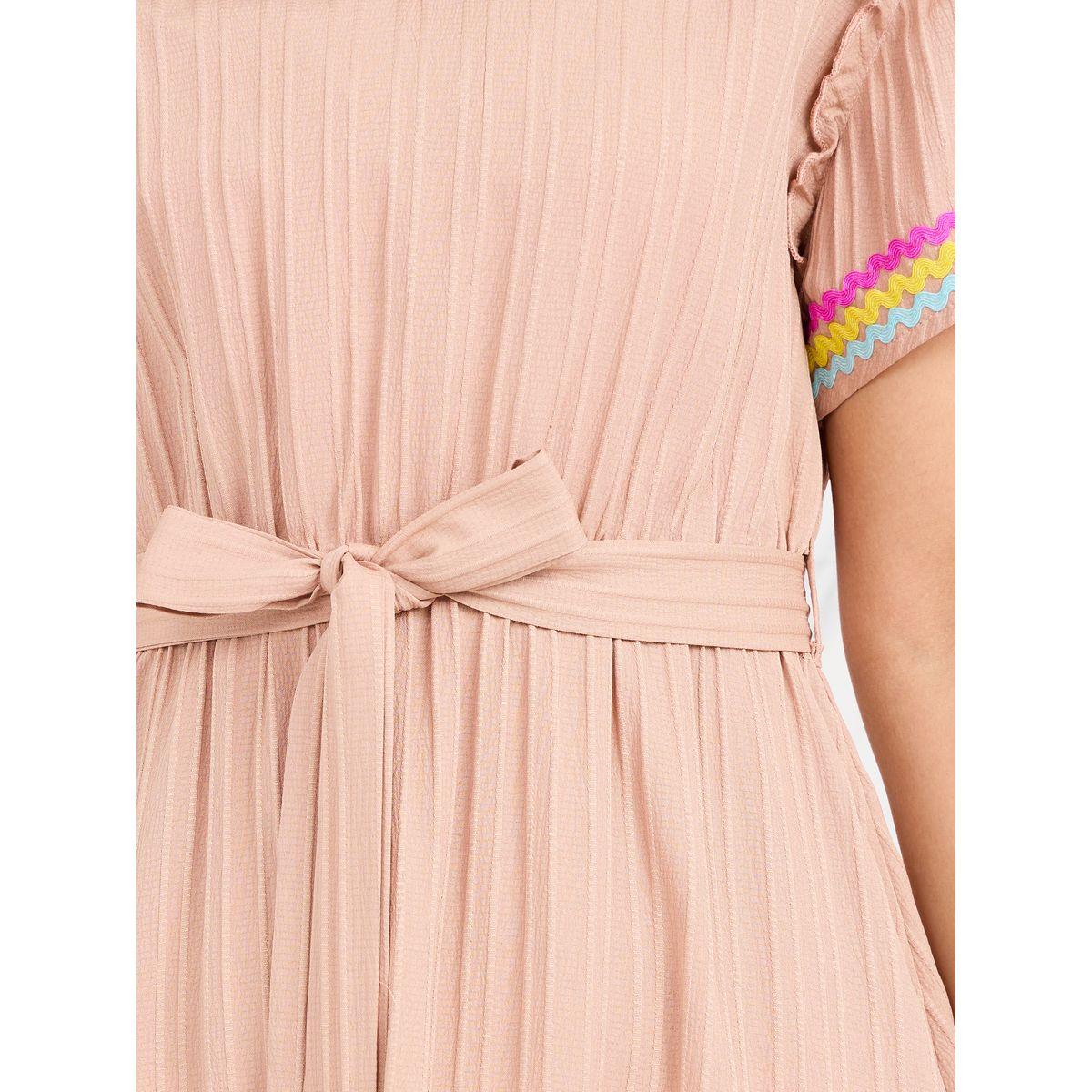 فستان ميدي بتفاصيل دانتيل واكمام قصيرة-women-clothing-dresses-image-3