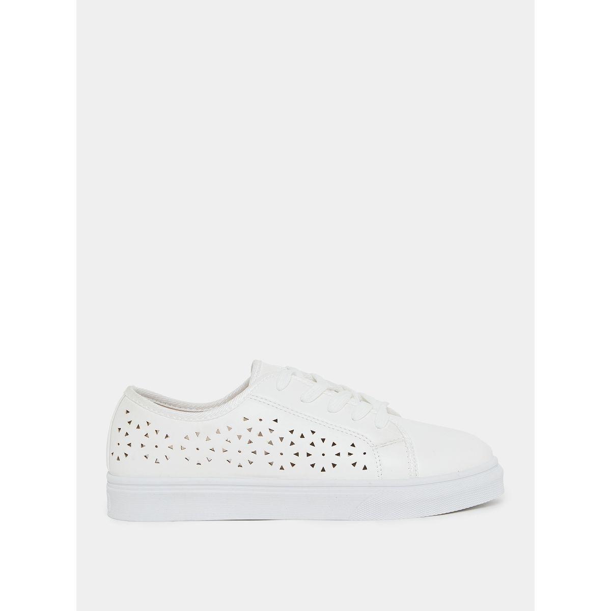 حذاء سنيكرز برباط غلق وفتحات-women-shoes-loafersandmoccasins-image-2