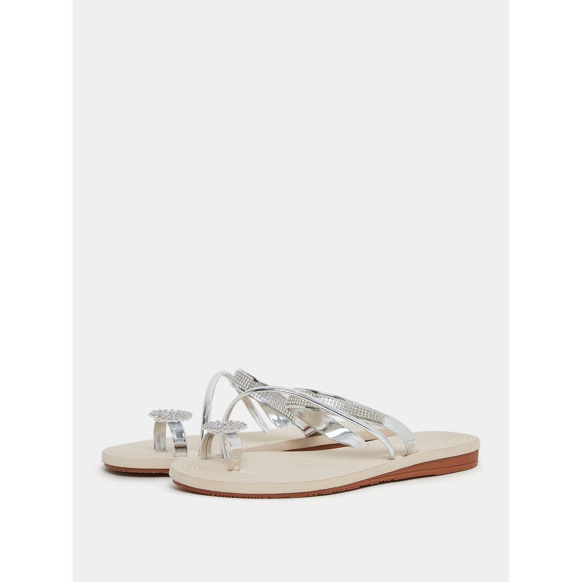 Styli Rhinestone Floral Strap Toe Loop Flat Sandals-women-shoes-sandals-flats-image-2