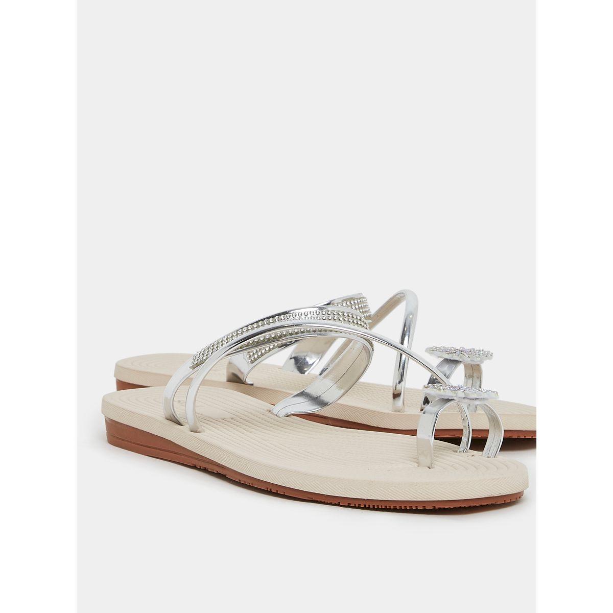 Styli Rhinestone Floral Strap Toe Loop Flat Sandals-women-shoes-sandals-flats-image-3