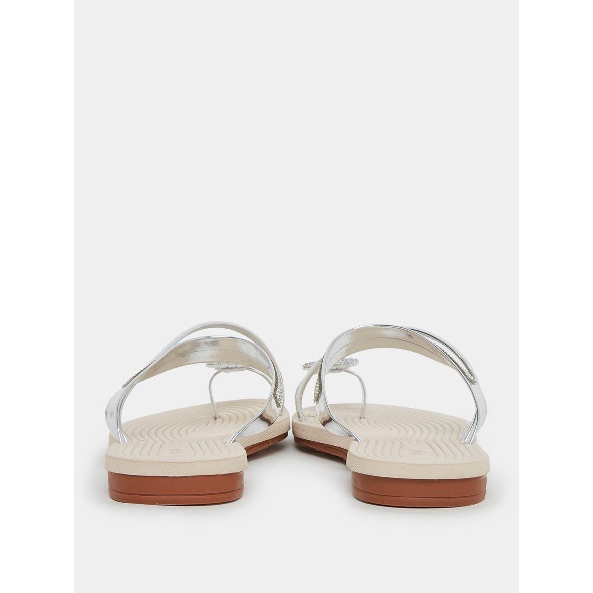Styli Rhinestone Floral Strap Toe Loop Flat Sandals-women-shoes-sandals-flats-image-4