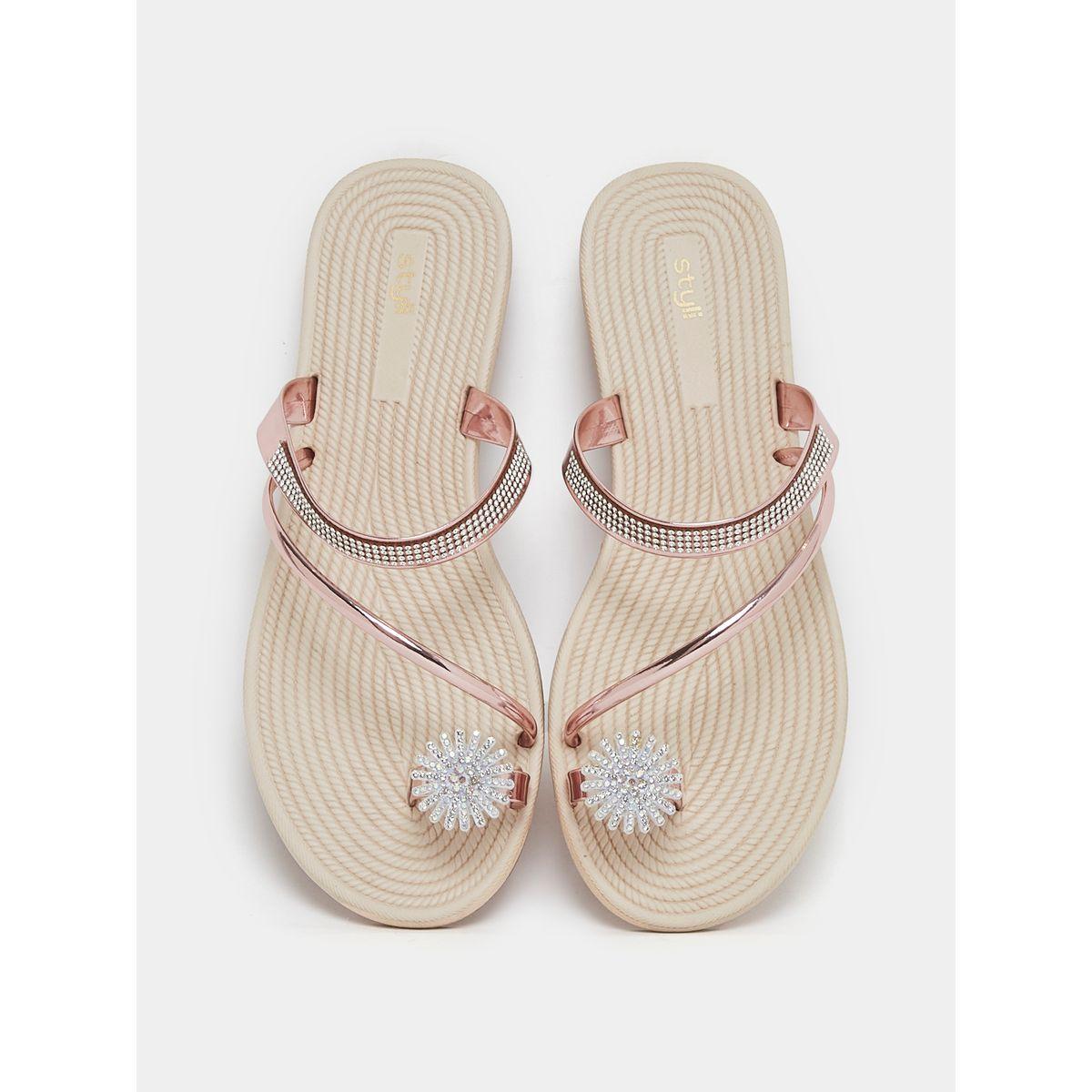 Styli Rhinestone Floral Strap Toe Loop Flat Sandals-women-shoes-sandals-flats-image-5