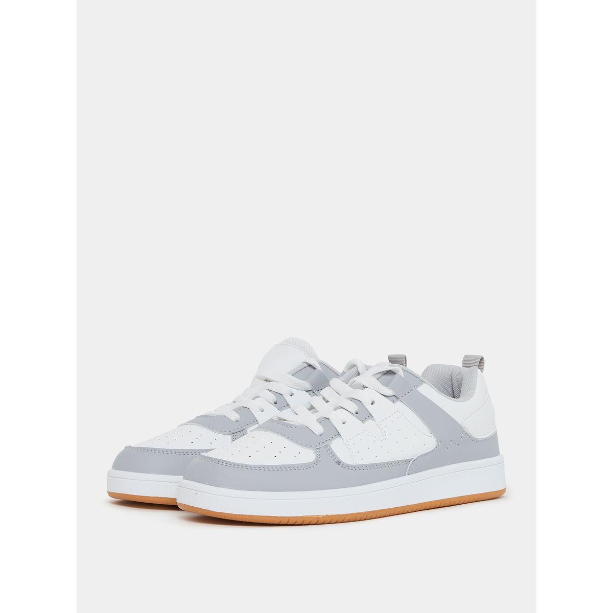 حذاء كاجوال بتفاصيل درزات-women-shoes-sneakers-image-3