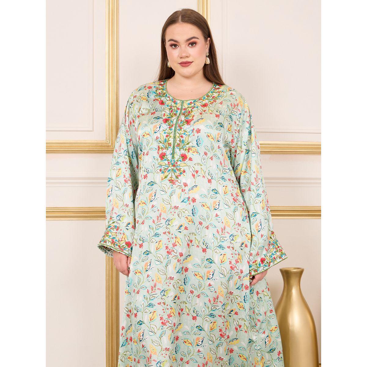 جلابية ساتان بمقاس كبير وتفاصيل مُطرّزة ماكسيم كرييشن × ستايلي-women-arabicclothing-jalabiyas-image-2