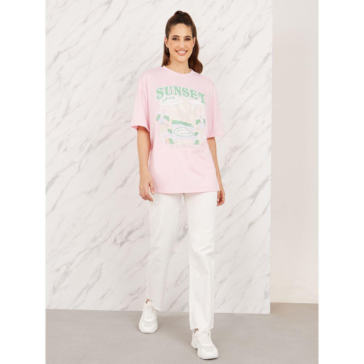 تيشيرت واسع بطبعة جرافيك مع اكتاف منخفضة-women-clothing-tshirts-image-3