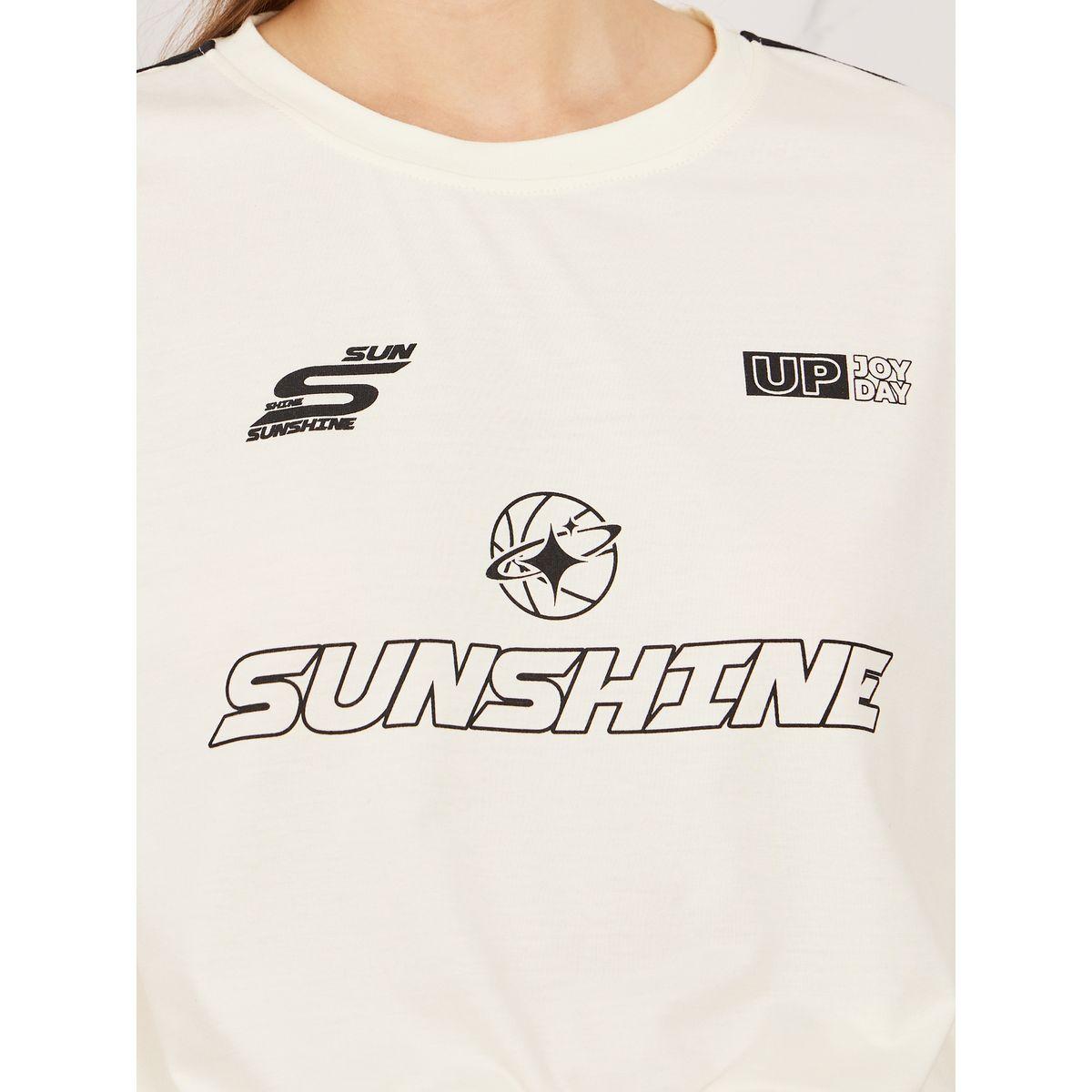 Styli Oversized Drop Shoulder Sunshine Graphic Print T-Shirt-women-clothing-tshirts-image-4