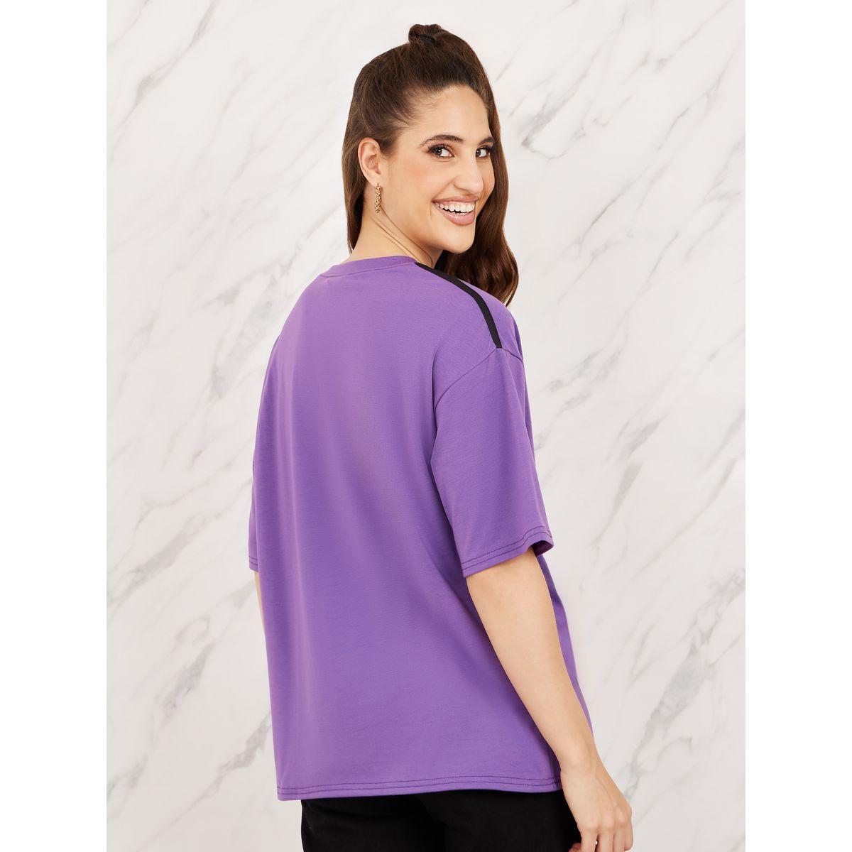 تيشيرت واسع بطبعة جرافيك مع اكتاف منخفضة-women-clothing-tshirts-image-4