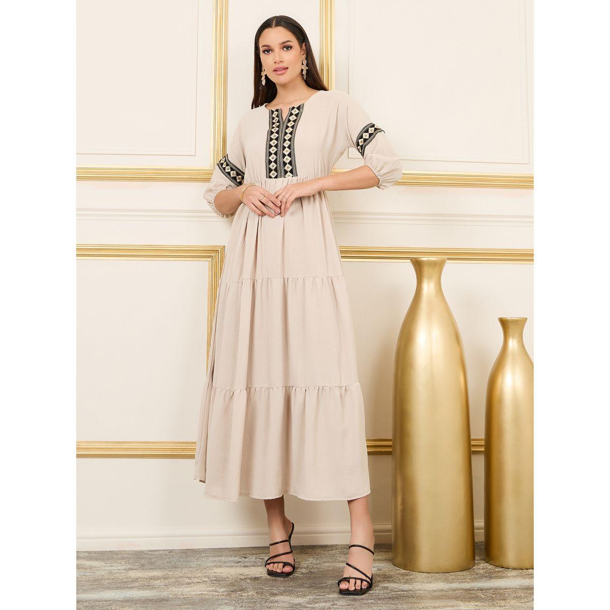 فستان طويل بكسرات وتفاصيل مُطرّزة-women-clothing-dresses-image-1
