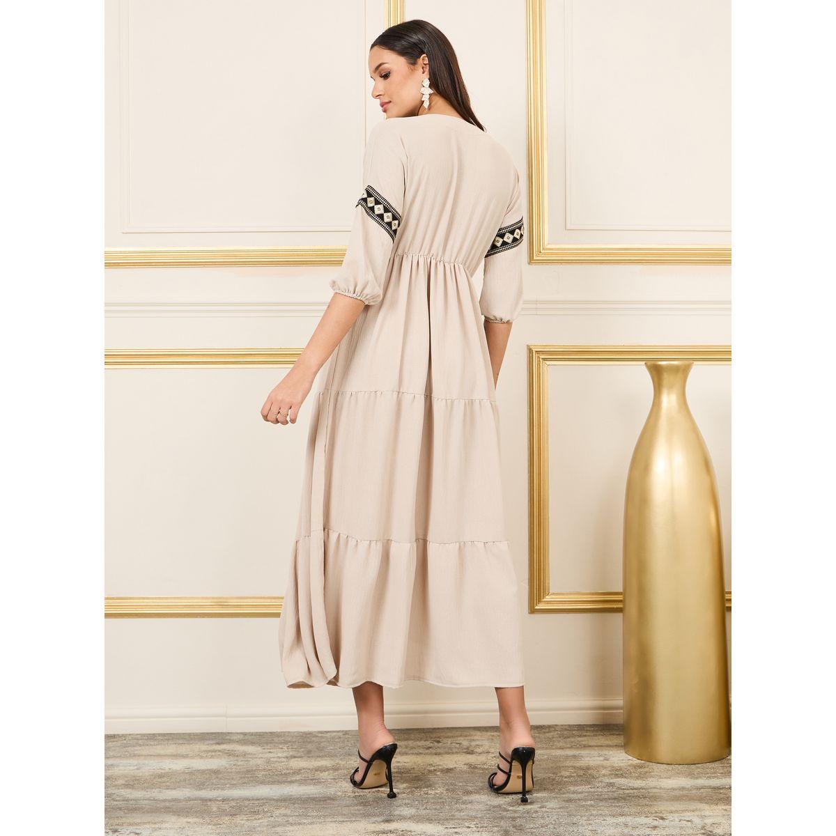 فستان طويل بكسرات وتفاصيل مُطرّزة-women-clothing-dresses-image-4