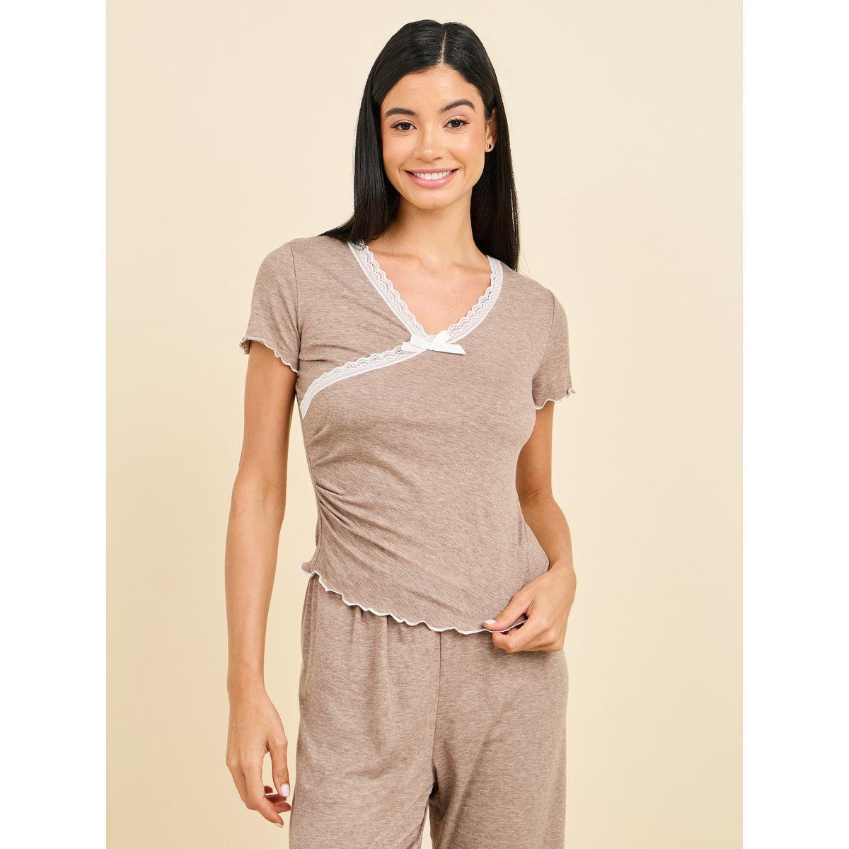 Styli Unwind Contrast Lace Trim Detail Lettuce Hem T-shirt and Pyjama Set-women-clothing-nightwear-pyjamas-longsets-image-3