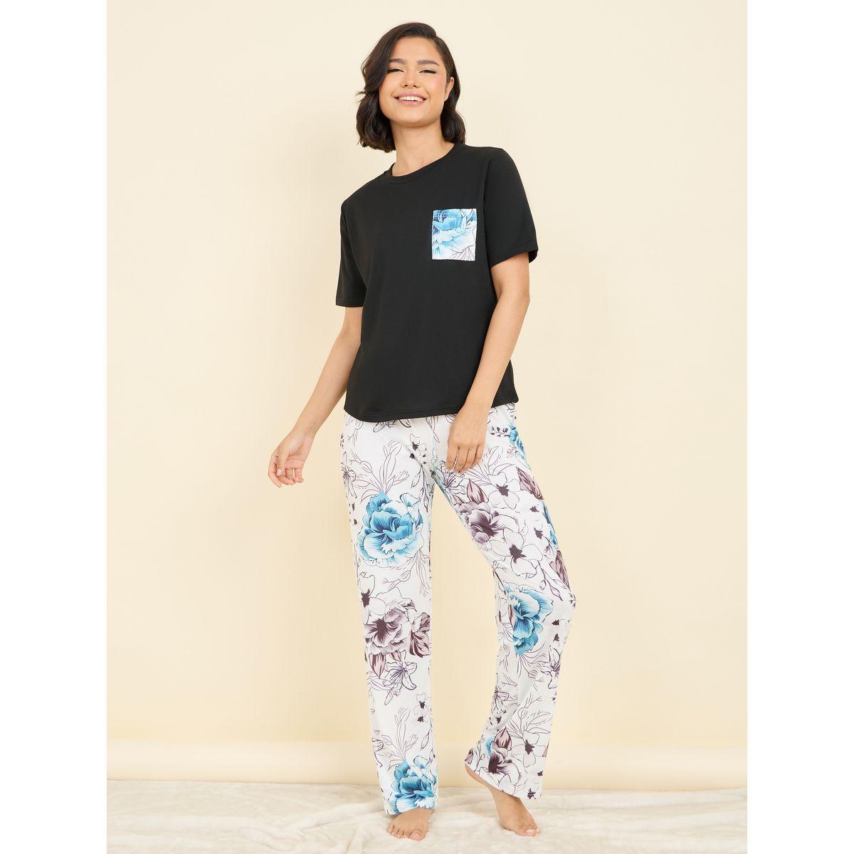 Styli Unwind Sketch Floral Print Pocket Detail T-shirt and Pyjama Set-women-clothing-nightwear-pyjamas-longsets-image-1