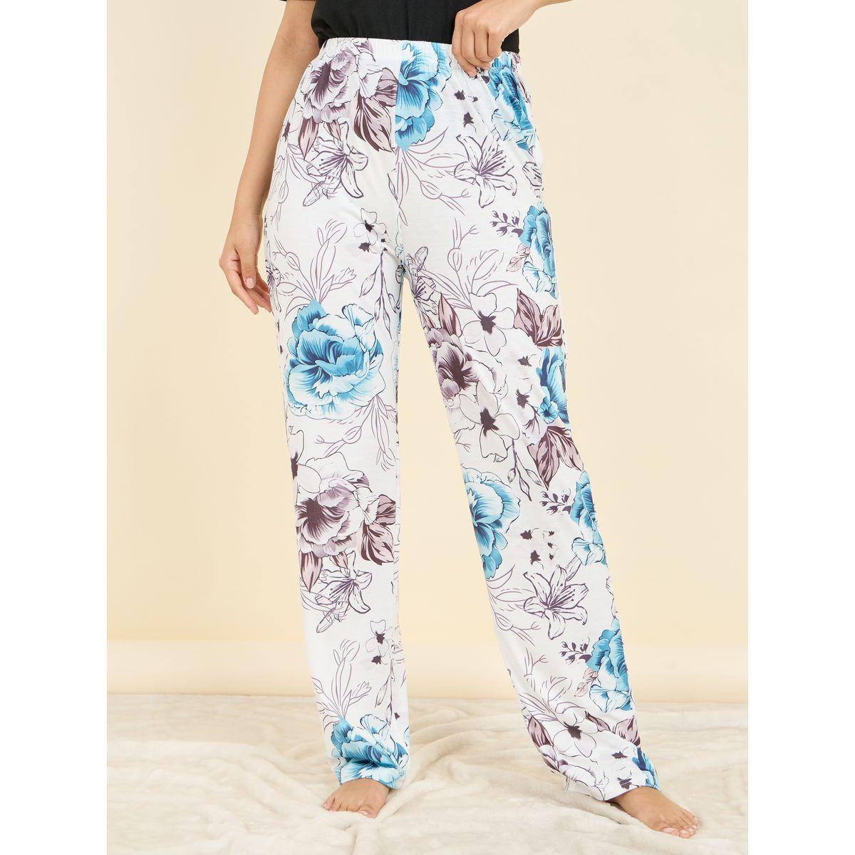 Styli Unwind Sketch Floral Print Pocket Detail T-shirt and Pyjama Set-women-clothing-nightwear-pyjamas-longsets-image-5