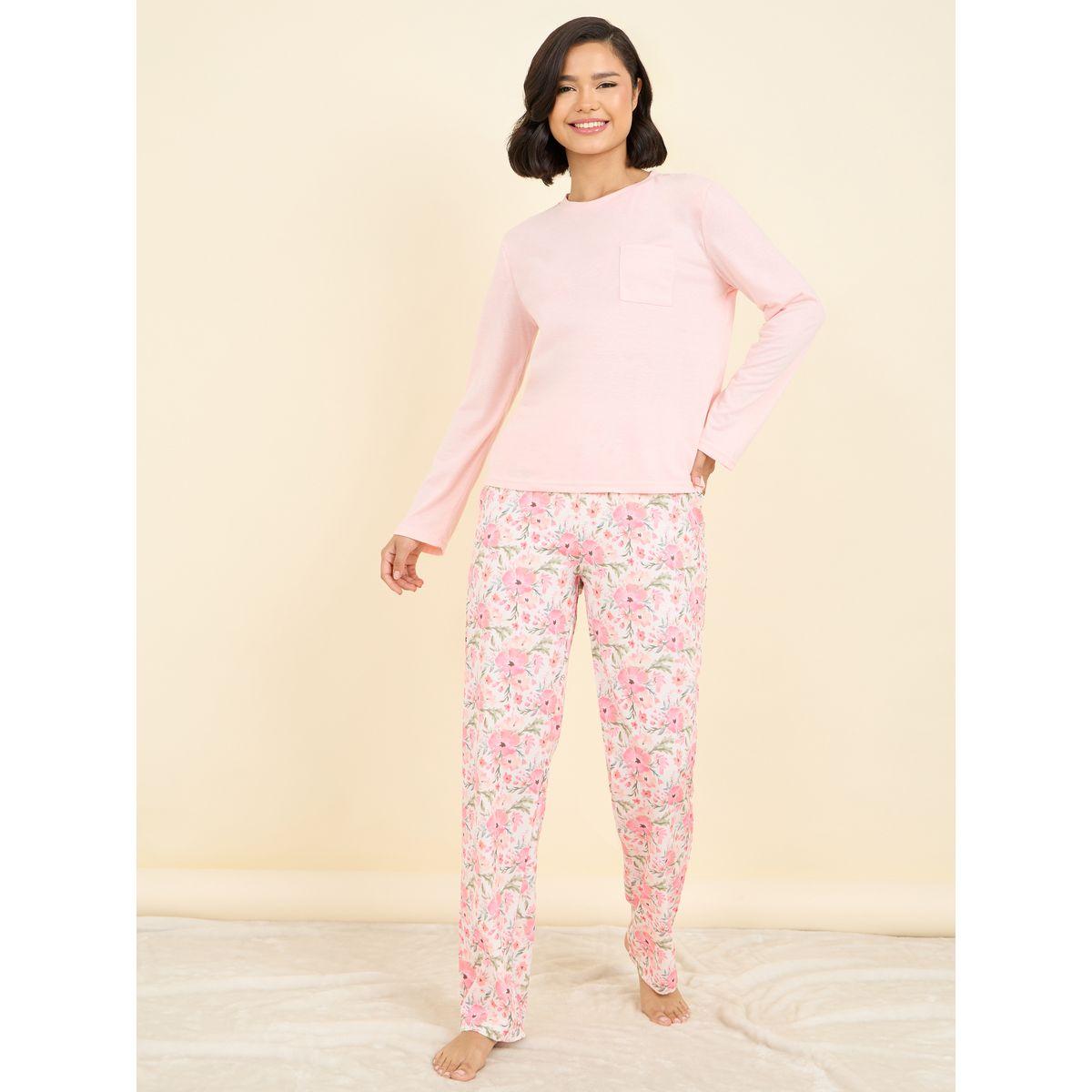 Styli Unwind Solid Pocket Detail T-shirt and Floral Print Pyjama Set-women-clothing-nightwear-pyjamas-longsets-image-1