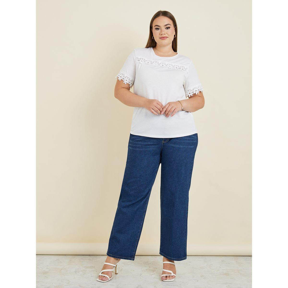 تيشيرت بمقاس كبير وتفاصيل دانتيل مع اكمام قصيرة-women-clothing-tshirts-image-2