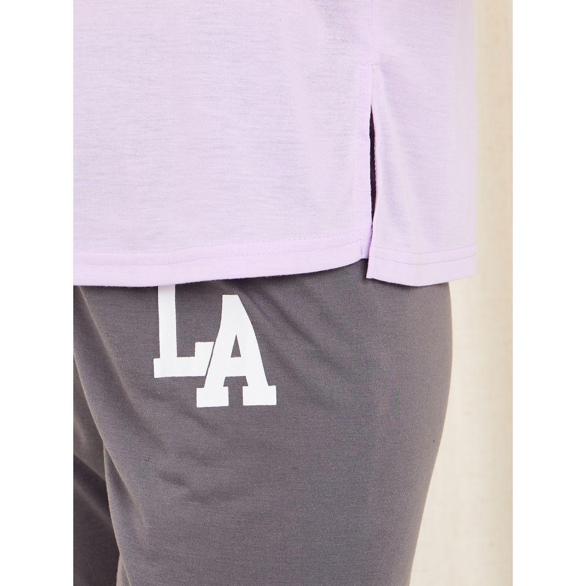 طقم من بنطال بيجاما مع تيشيرت بطبعة كتابة-women-clothing-nightwear-pyjamas-longsets-image-4