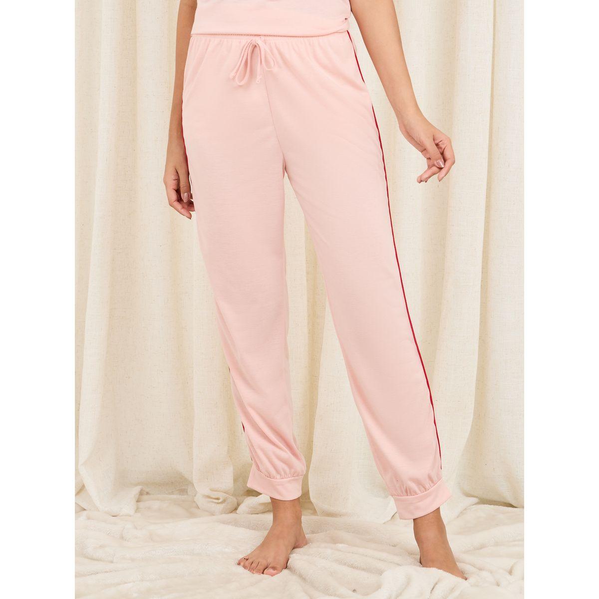 طقم من بنطال بيجاما مع تيشيرت بطبعة كتابة-women-clothing-nightwear-pyjamas-longsets-image-5