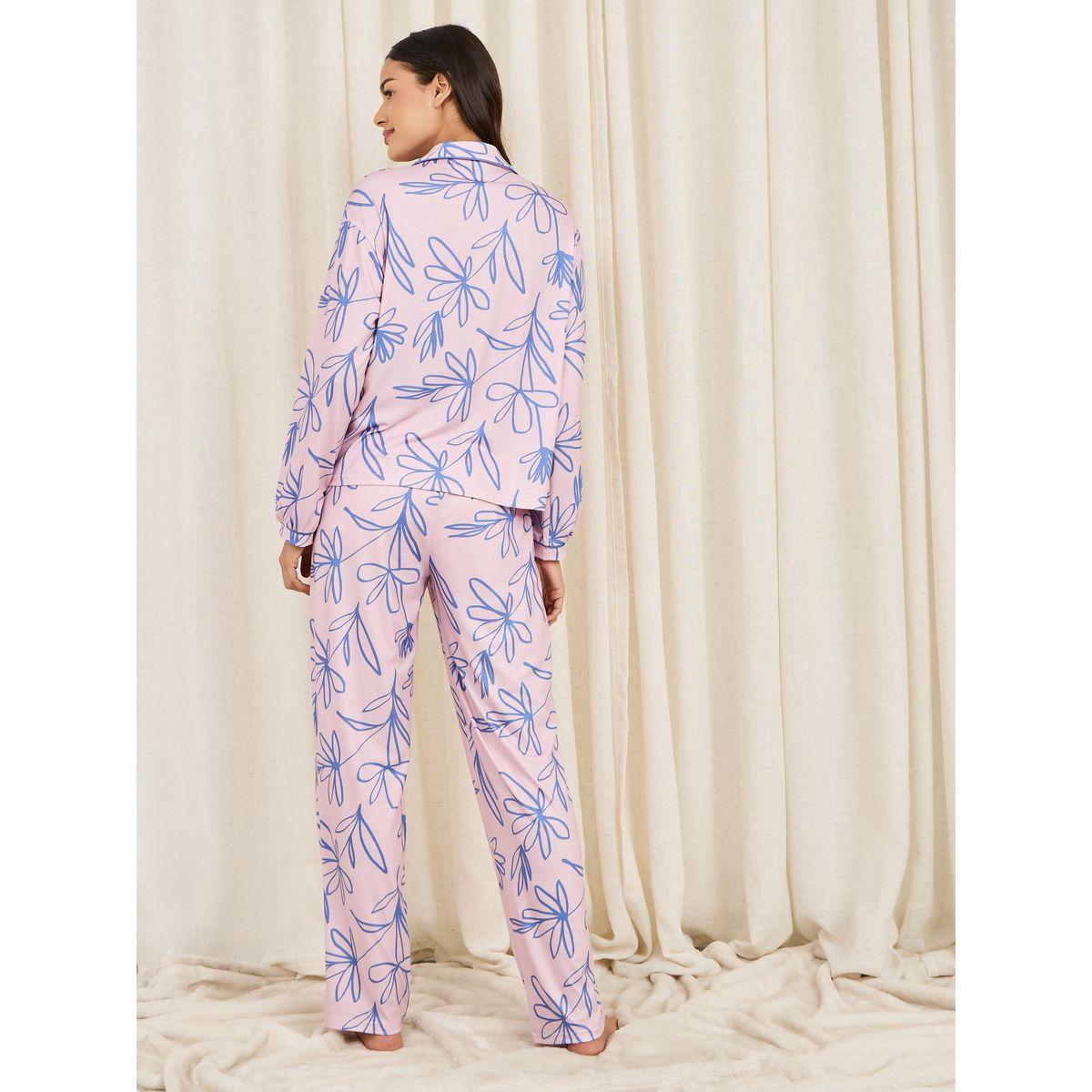 طقم من بنطال بيجاما مع بلوزة بتفاصيل محزوزة-women-clothing-nightwear-pyjamas-longsets-image-6