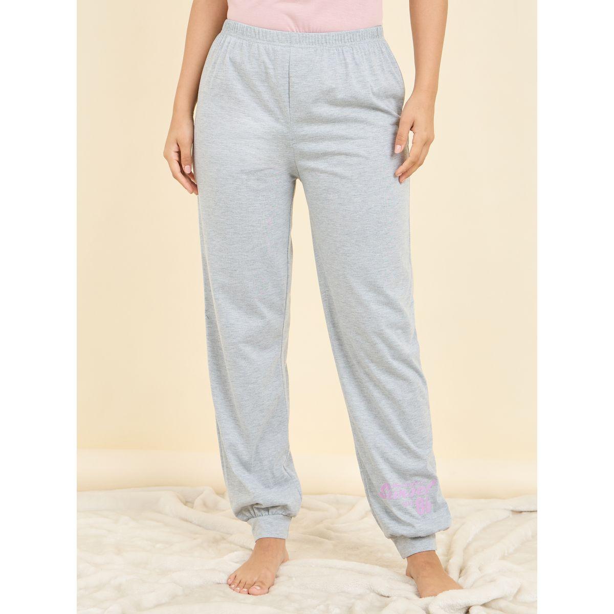 طقم من بنطال بيجاما مع تيشيرت بطبعة جرافيك-women-clothing-nightwear-pyjamas-longsets-image-6