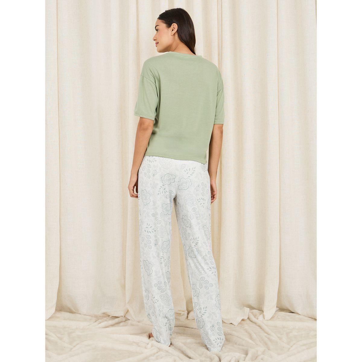 Styli Unwind Lace Ladder Insert Slogan Print Drop Shoulder T-Shirt and Floral Print Pyjama Set-women-clothing-nightwear-pyjamas-longsets-image-7