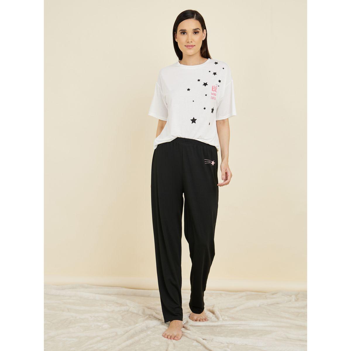 طقم من بنطال بيجاما مع تيشيرت بطبات نجوم-women-clothing-nightwear-pyjamas-longsets-image-1