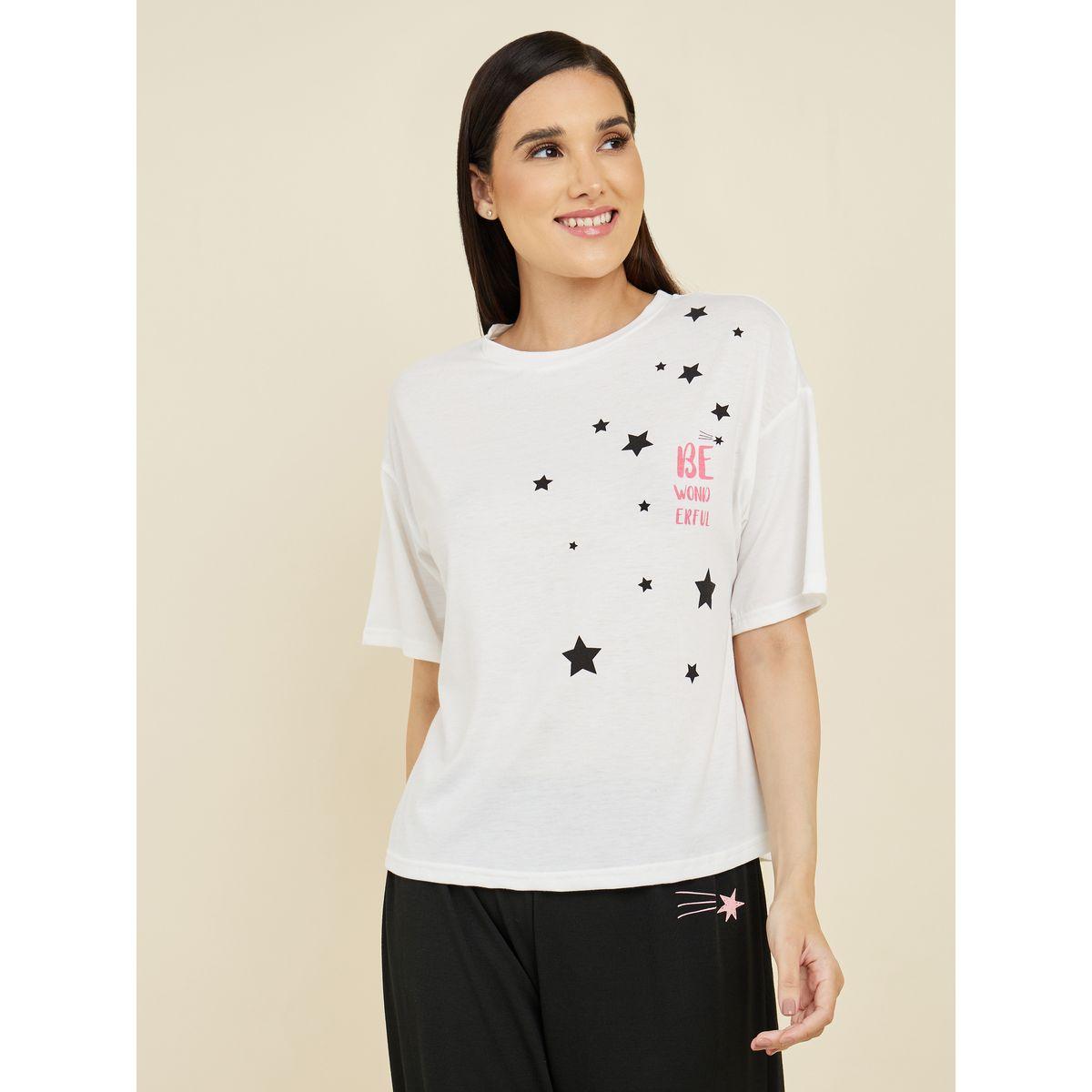 Styli Unwind Star Print Drop Shoulder T-shirt and Pyjama Set-women-clothing-nightwear-pyjamas-longsets-image-3
