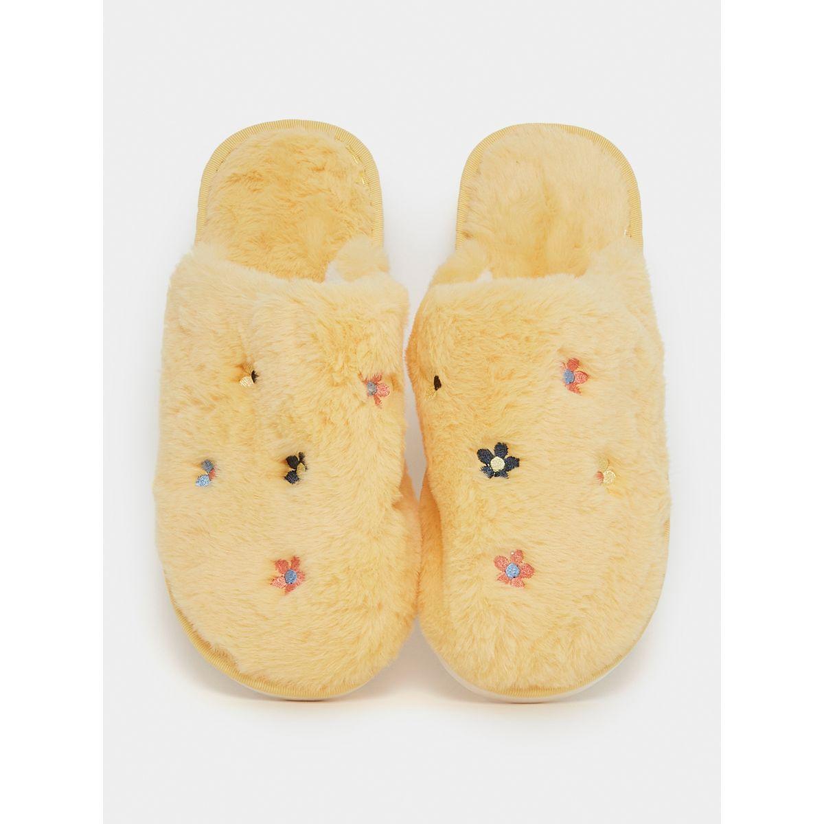 شبشب غرفة نوم بتفاصيل مُطرّزة-women-shoes-bedroomslippers-image-5