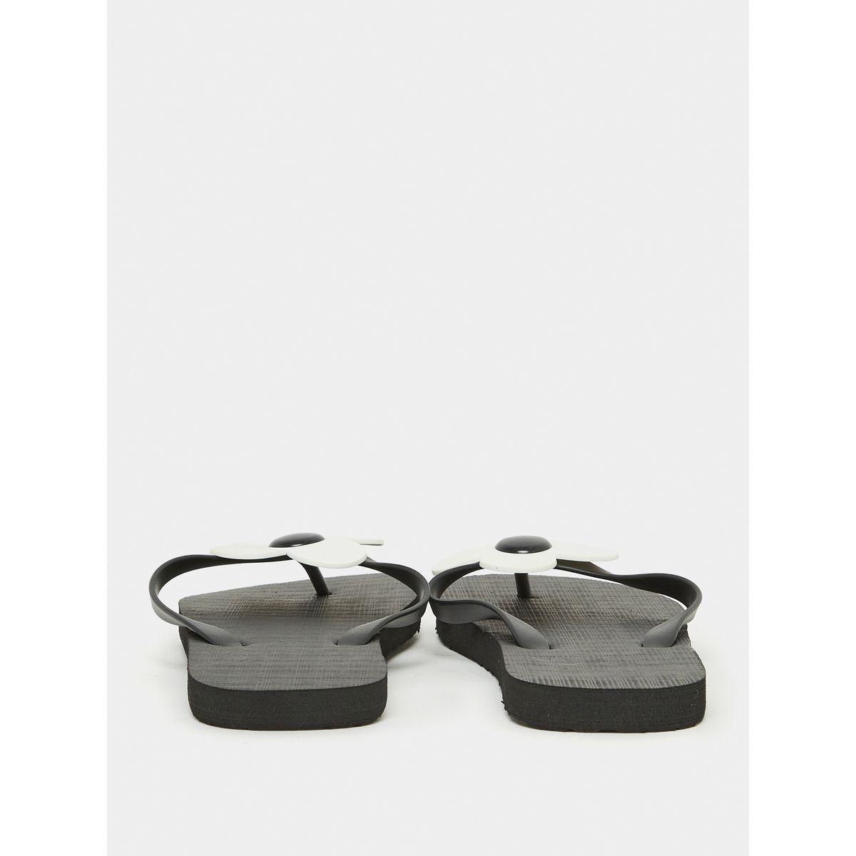 Styli Flower Strap Flip Flops-women-shoes-flipflopsandslides-image-5