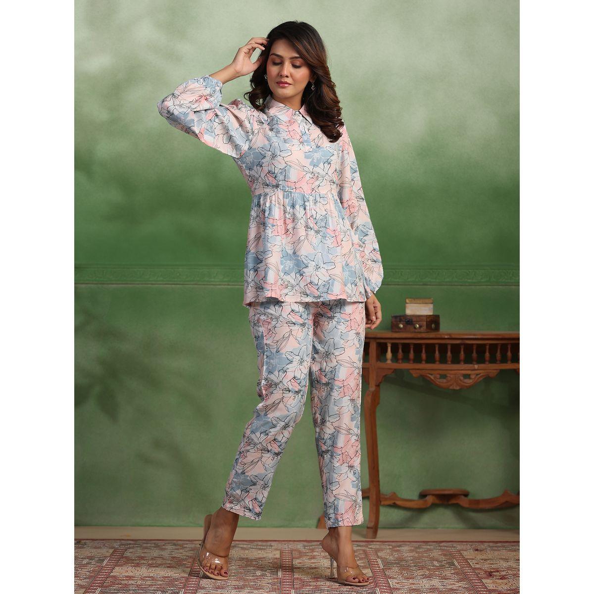 طقم منسق من بنطال واسع مع بلوزمطبعة بزهور سانسكريتي هومز × ستايلي-women-clothing-coordsets-image-3