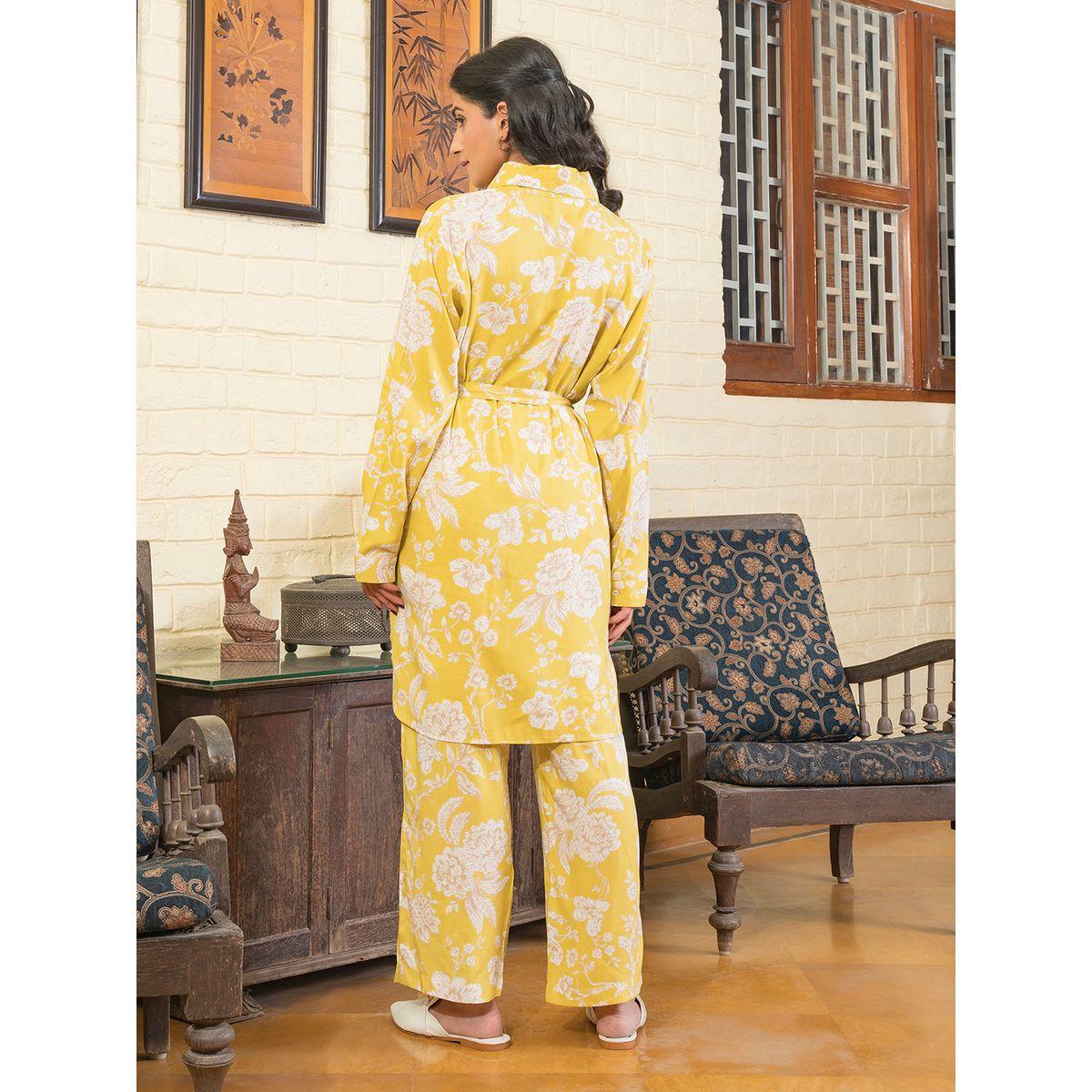 Sanskrutihomes X Styli All Over Floral Print Collared Longline Top with Tie Up & Straight Leg Pants Co-Ord-women-clothing-coordsets-image-3