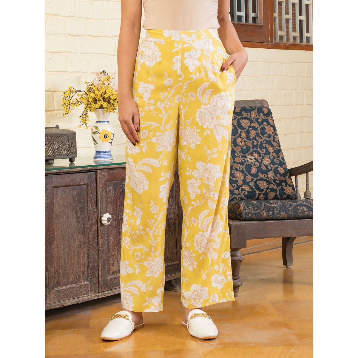 Sanskrutihomes X Styli All Over Floral Print Collared Longline Top with Tie Up & Straight Leg Pants Co-Ord-women-clothing-coordsets-image-5