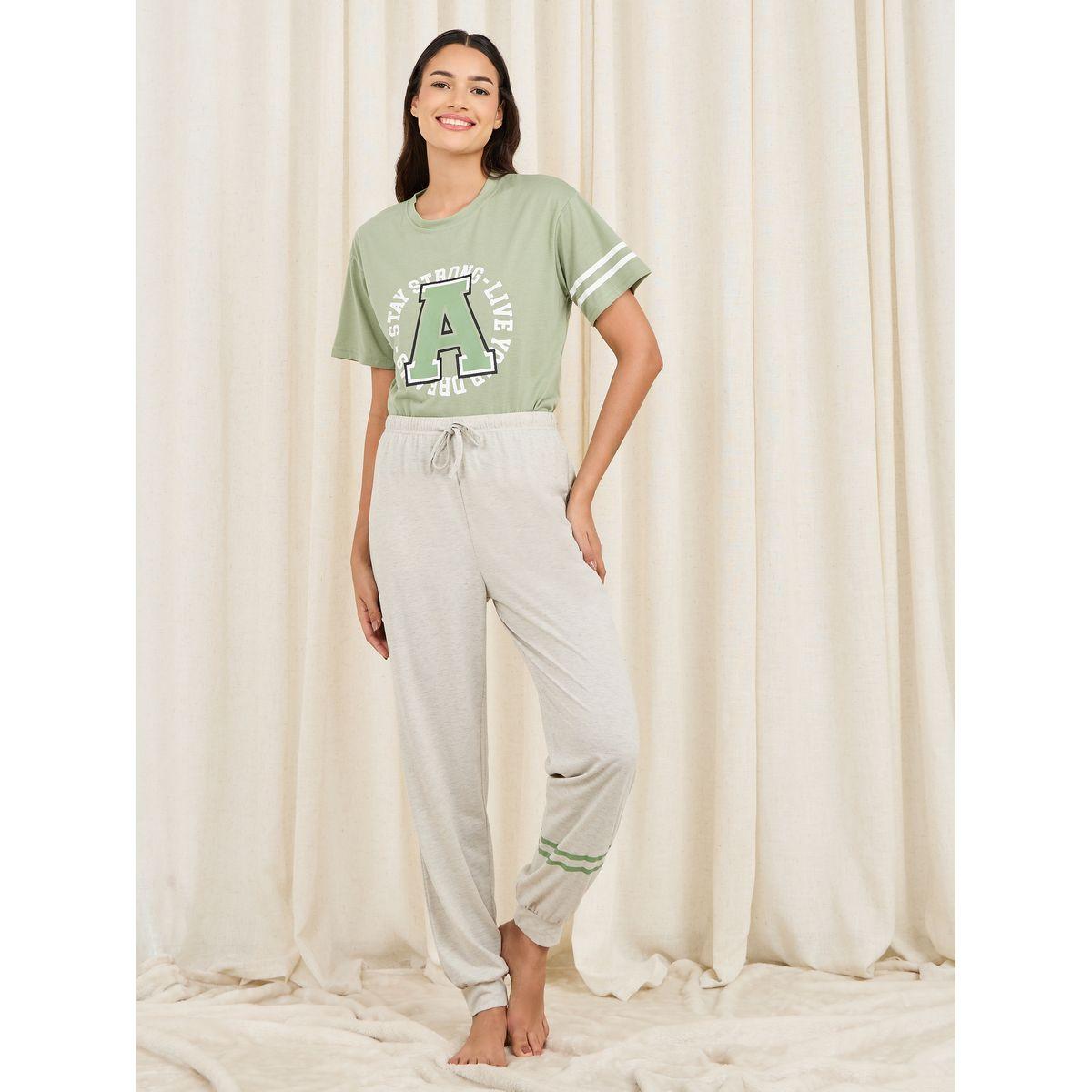 Styli Unwind Logo Print Striped Drop Shoulder Sleeves T-shirt and Cuff Pyjama Set-women-clothing-nightwear-pyjamas-longsets-image-5