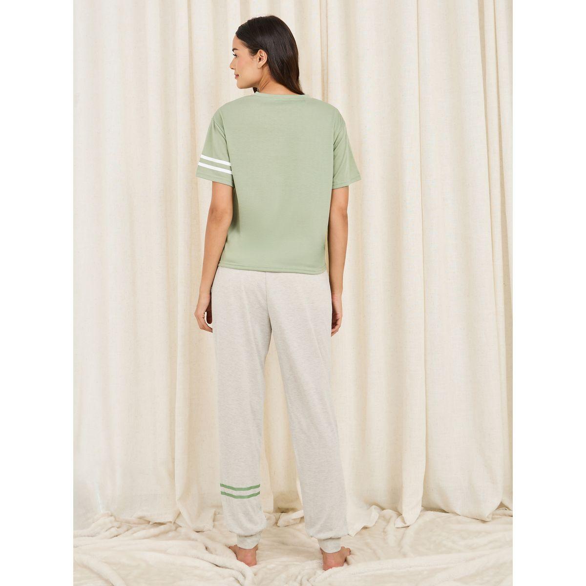 Styli Unwind Logo Print Striped Drop Shoulder Sleeves T-shirt and Cuff Pyjama Set-women-clothing-nightwear-pyjamas-longsets-image-7