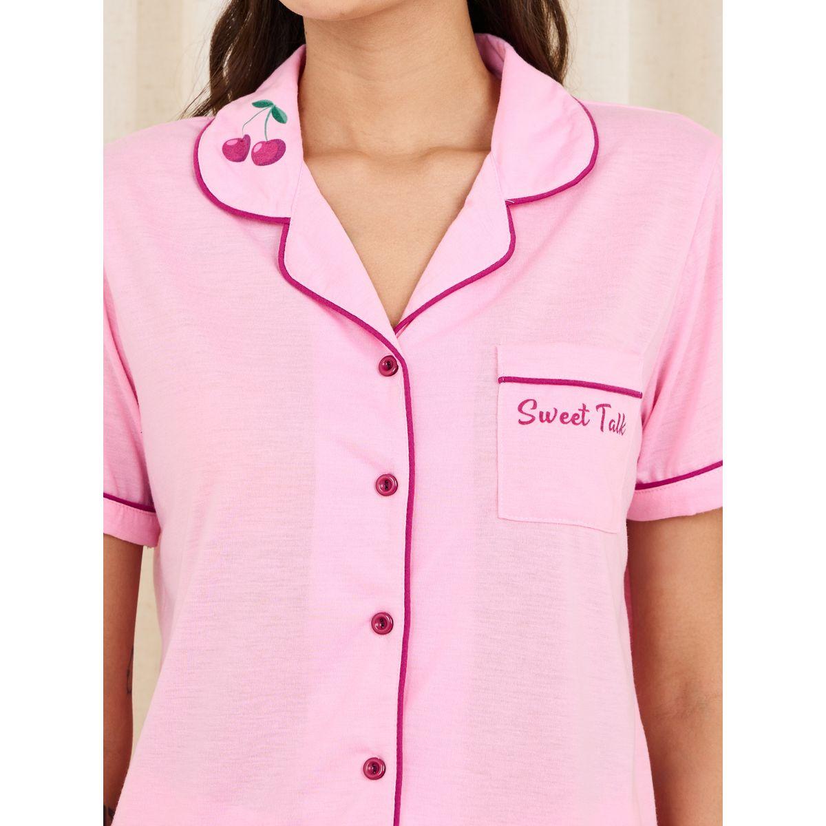 طقم من بنطال بيجاما مع بلوزة بتفاصيل محزوزة-women-clothing-nightwear-pyjamas-longsets-image-4