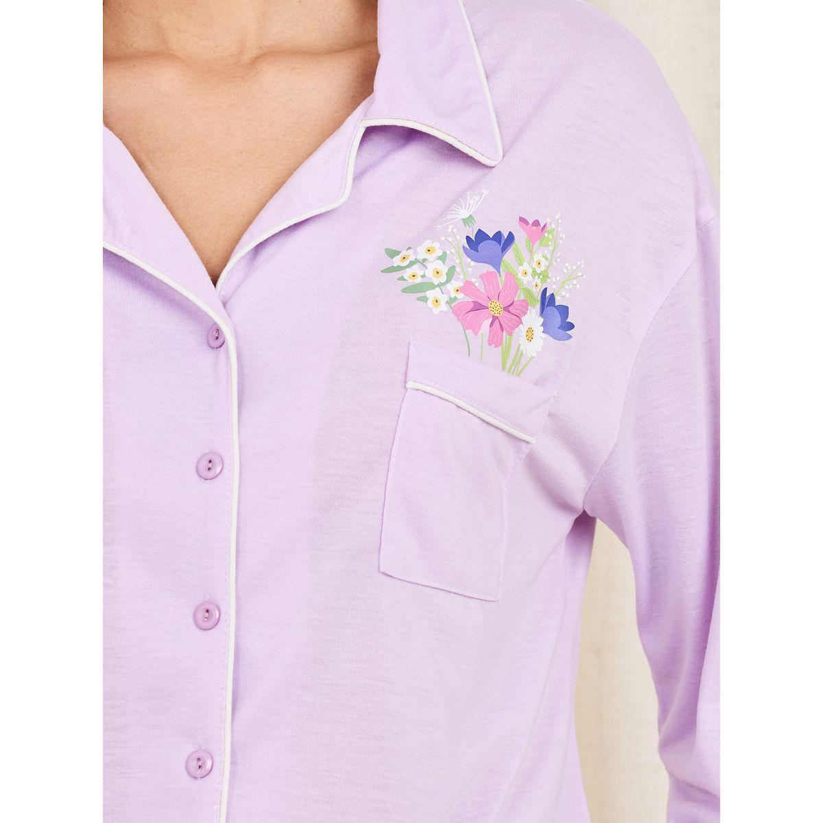طقم من بنطال بيجاما مع بلوزة بتفاصيل محزوزة-women-clothing-nightwear-pyjamas-longsets-image-4