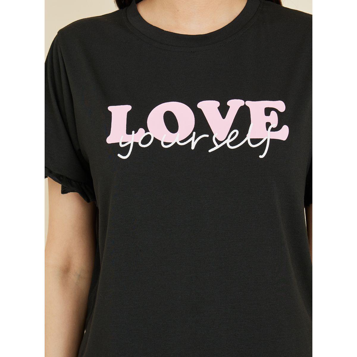 Styli Unwind Love Yourself Print Ruffle Trim Sleeve T-shirt and Cuff Pyjama Set-women-clothing-nightwear-pyjamas-longsets-image-4