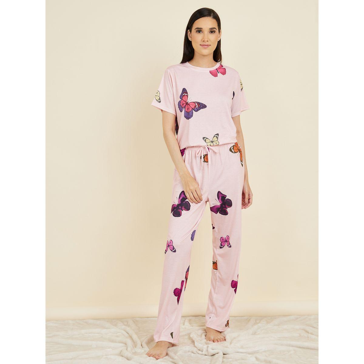 طقم من بنطال بيجاما مع تيشيرت مطبع بالكامل-women-clothing-nightwear-pyjamas-longsets-image-1