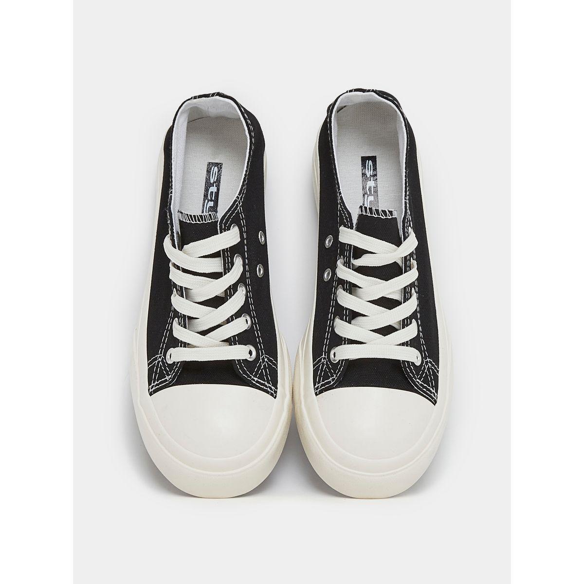حذاء سنيكرز بتفاصيل مدروزة ورباط غلق-women-shoes-sneakers-image-6