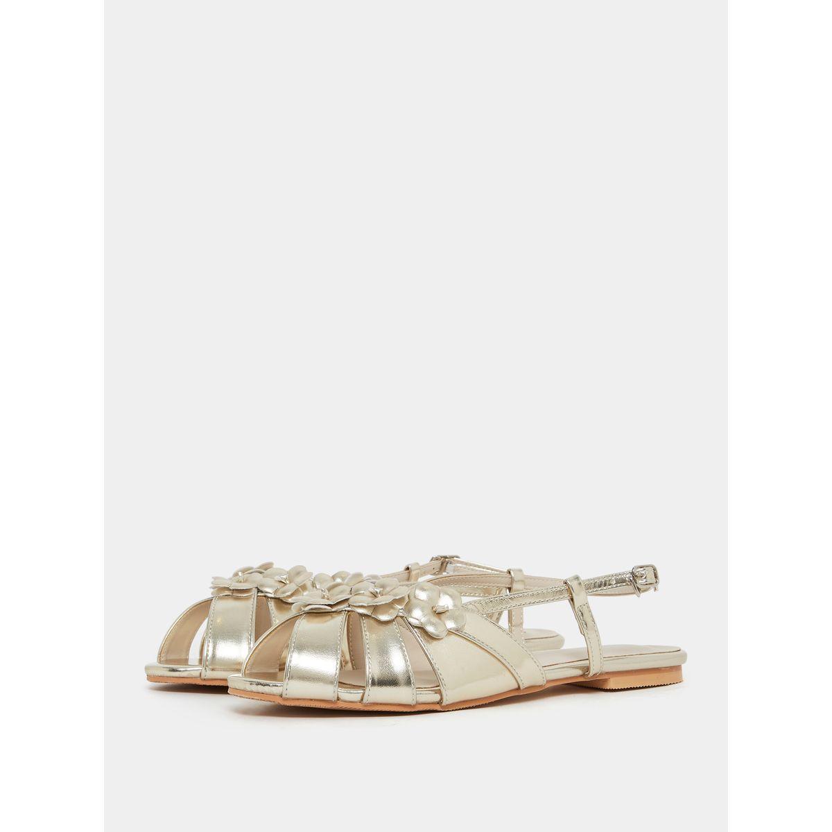 صندل فلات مزين بزهور وإبزيم غلق-women-shoes-heels-image-3