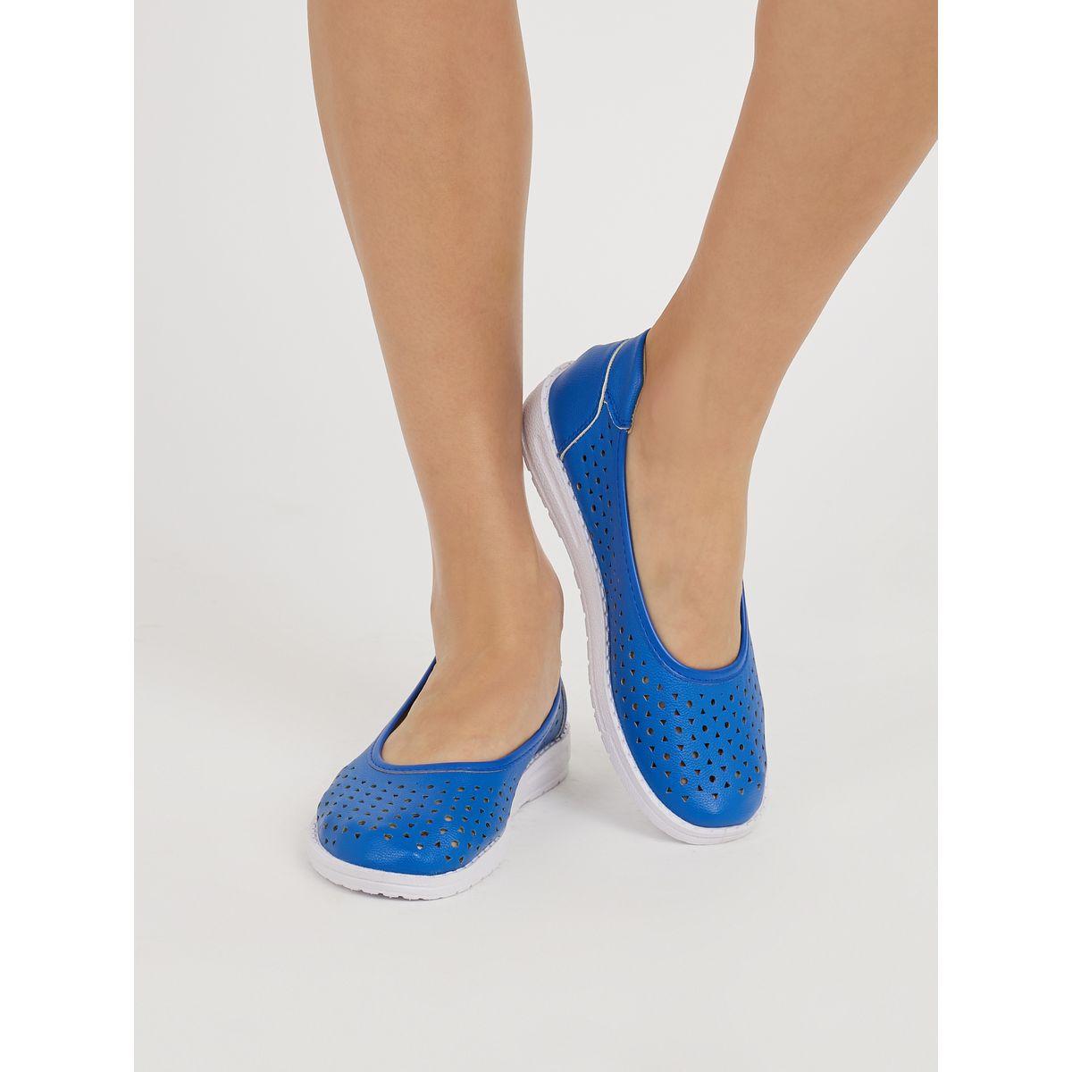 صندل سهل الارتداء مع فتحات-women-shoes-loafersandmoccasins-image-1