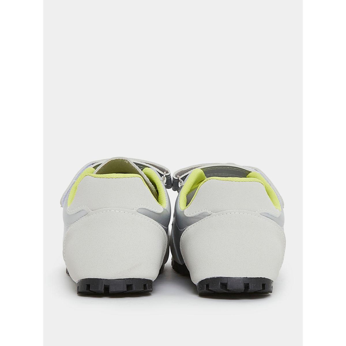 حذاء سنيكرز بحلقة وشريط إغلاق-women-shoes-sneakers-image-3