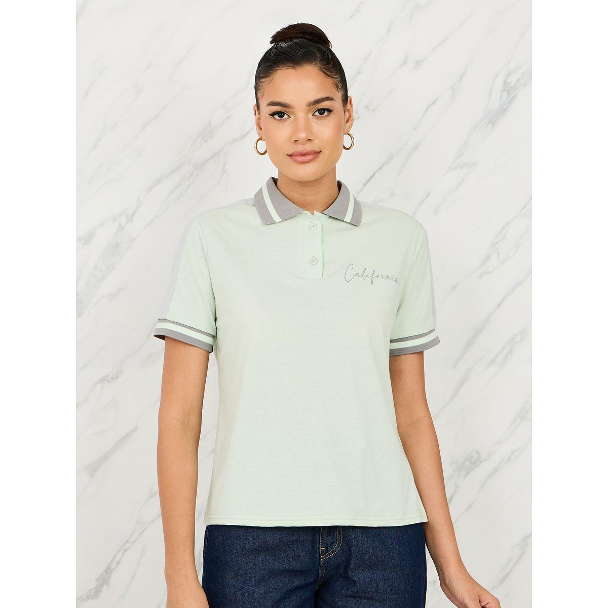 Styli California Print Contrast Ribbed Collar Sleeves Trim Polo T-shirt-women-clothing-tshirts-image-3