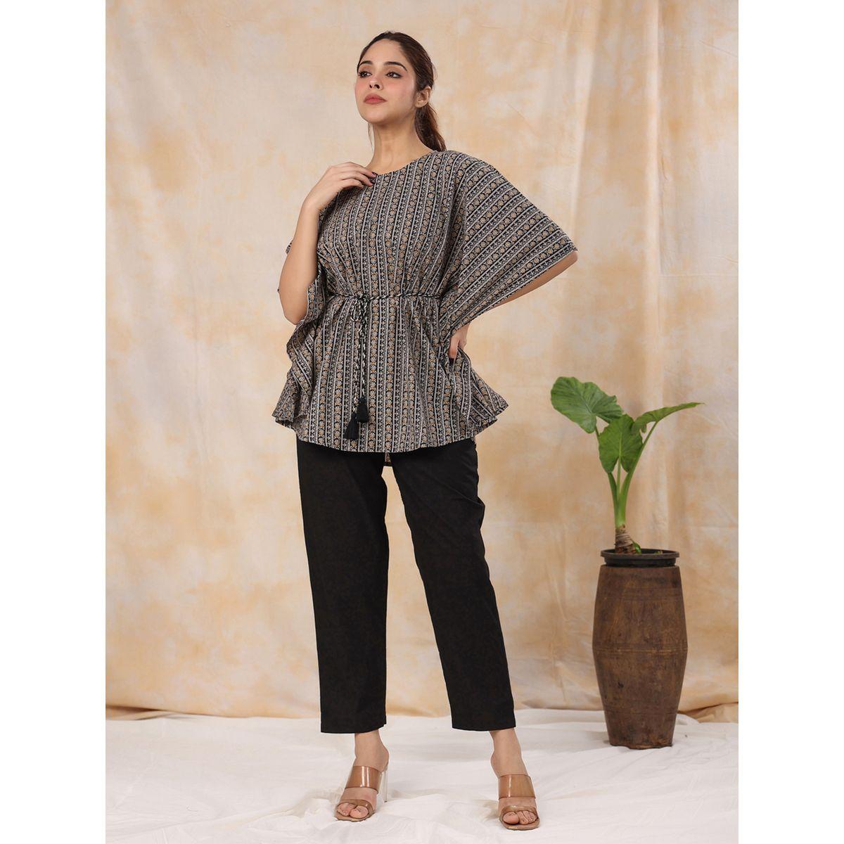 Sanskrutihomes X Styli All Over Print Tassel Tie Up Top & Pants Cotton Co-Ord-women-clothing-coordsets-image-3