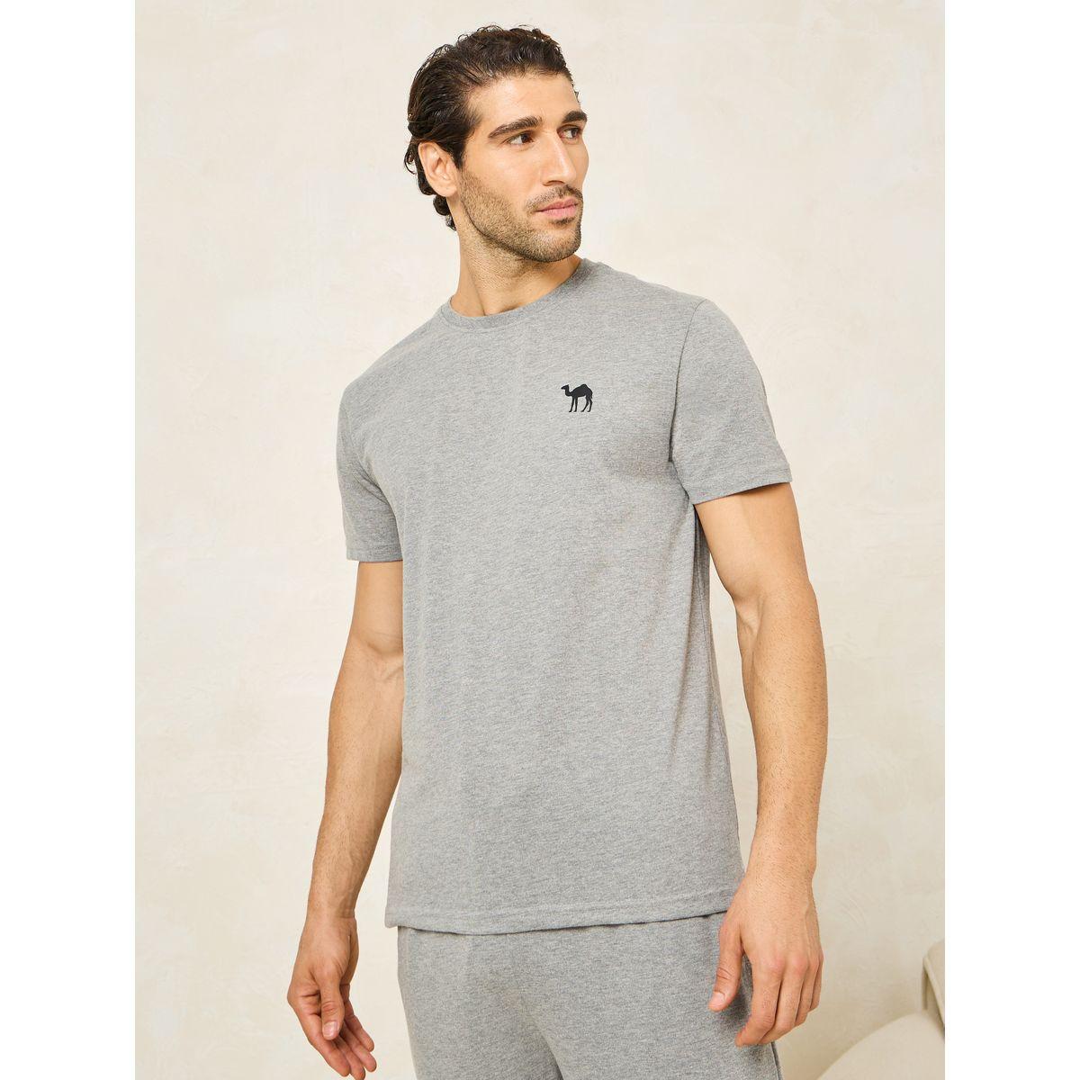 مجموعة من 2 بنطال مع تيشيرت بطبعة شعار-men-clothing-nightwear-sets-image-3