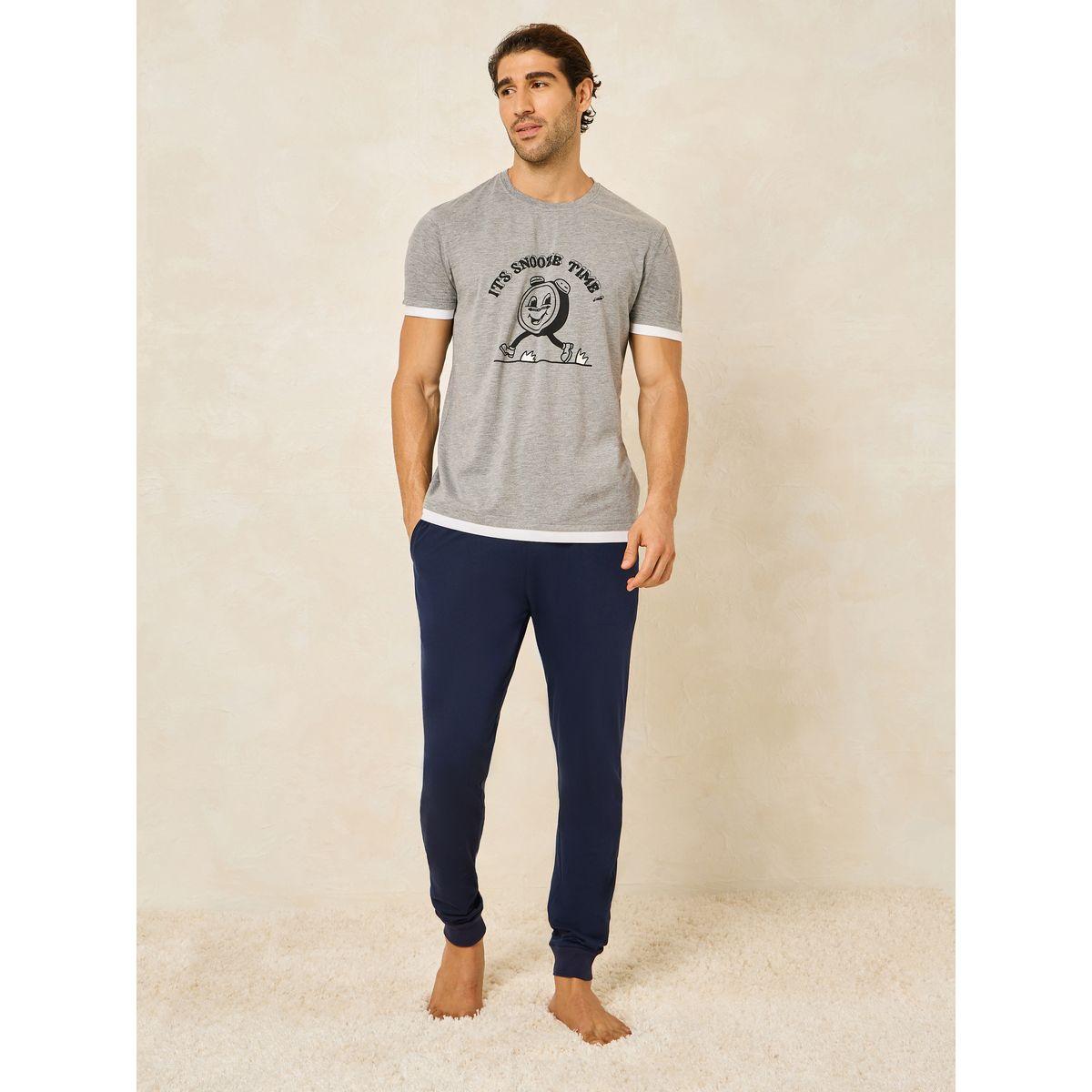 Styli Unwind Graphic Print Contrast Detail T-Shirt & Cuffed Rib Pyjama Set-men-clothing-nightwear-sets-image-1