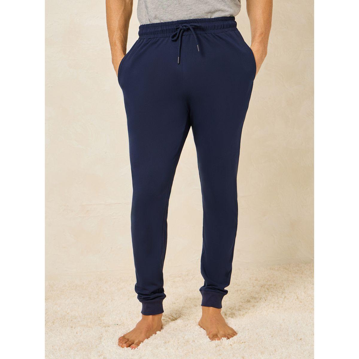 Styli Unwind Graphic Print Contrast Detail T-Shirt & Cuffed Rib Pyjama Set-men-clothing-nightwear-sets-image-4