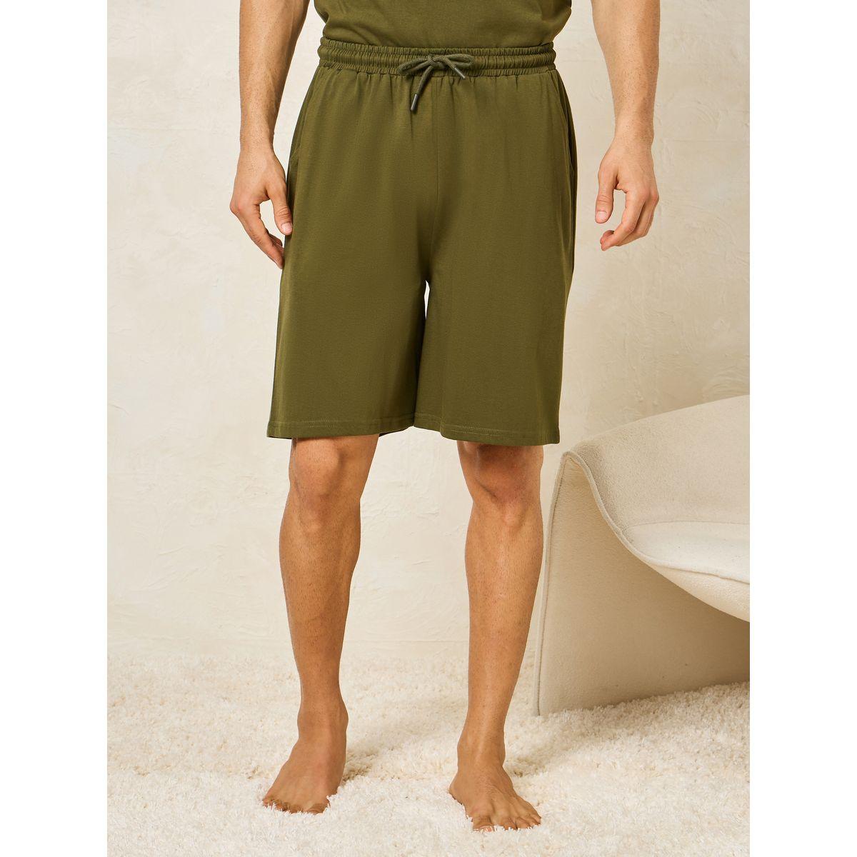مجموعة من شورت وتيشيرت باكمام قصيرة-men-clothing-nightwear-sets-image-4